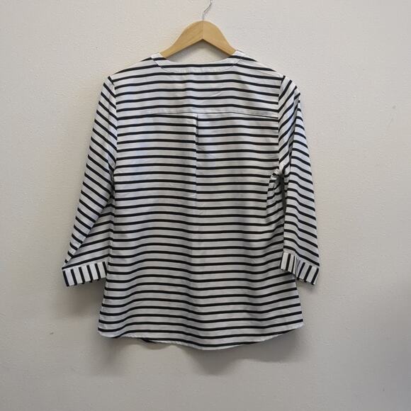 The Limited striped button down blouse size M - Picture 5 of 5